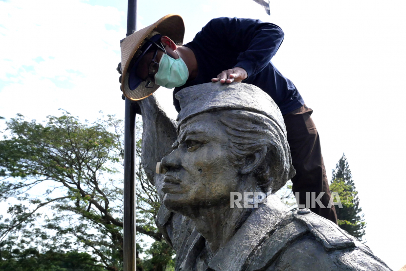 Detail Gambar Kartun Orang Membentuk Patung Nomer 29