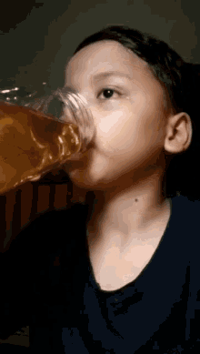 Detail Gambar Kartun Orang Minum Nomer 41