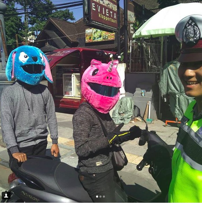 Detail Gambar Kartun Orang Pake Helm Kyt Nomer 52