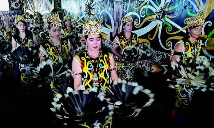 Detail Gambar Kartun Tarian Daerah Kalimantan Utara Nomer 35