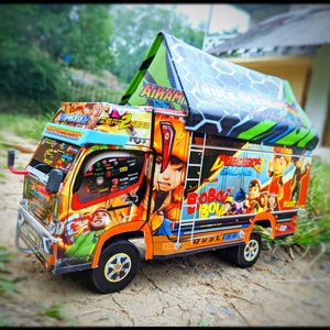 Detail Gambar Kartun Truk Canter Nomer 51