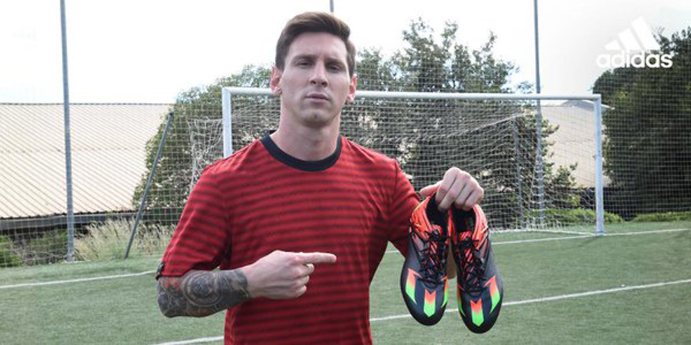 Detail Gambar Kasut Bola Messi Nomer 25