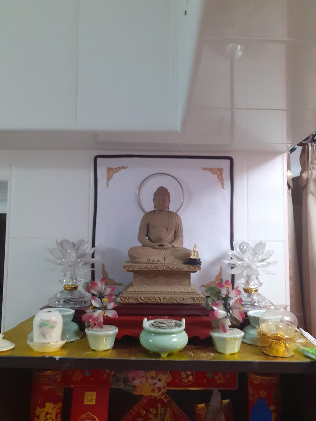 Altar Buddha Di Rumah - KibrisPDR