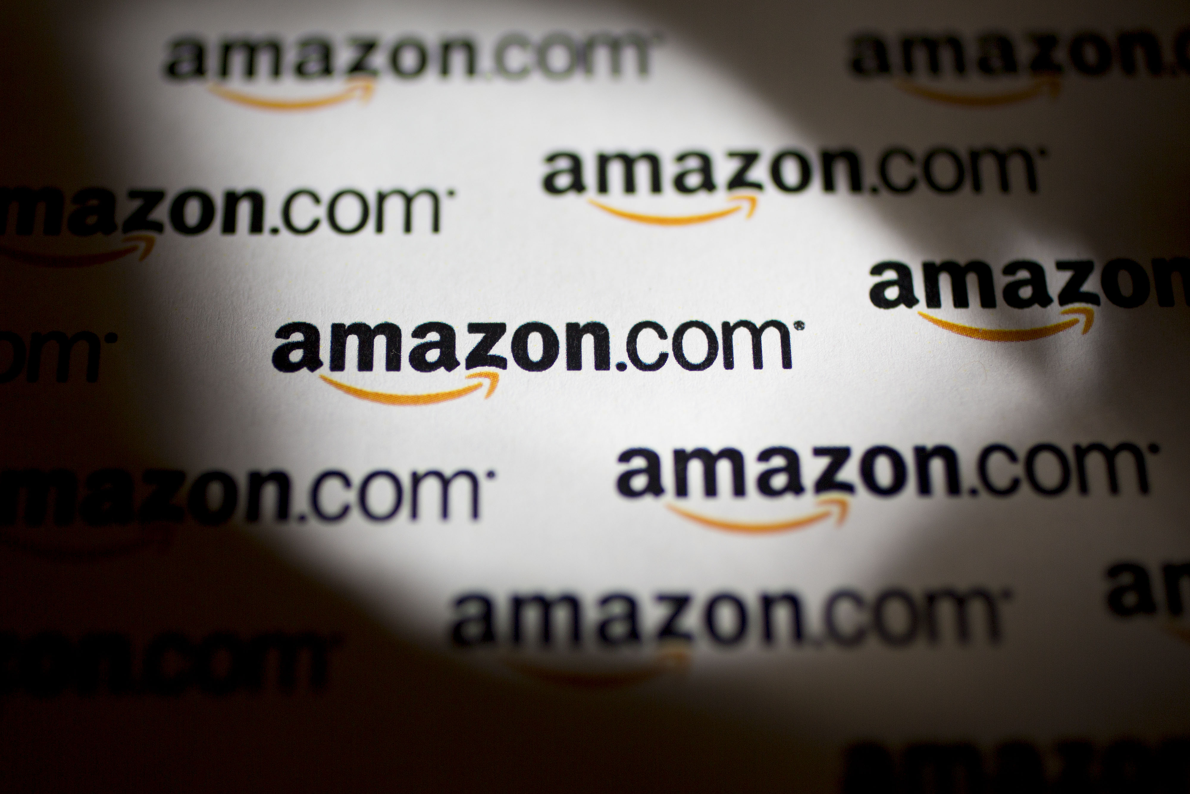 Amazon Background Image - KibrisPDR