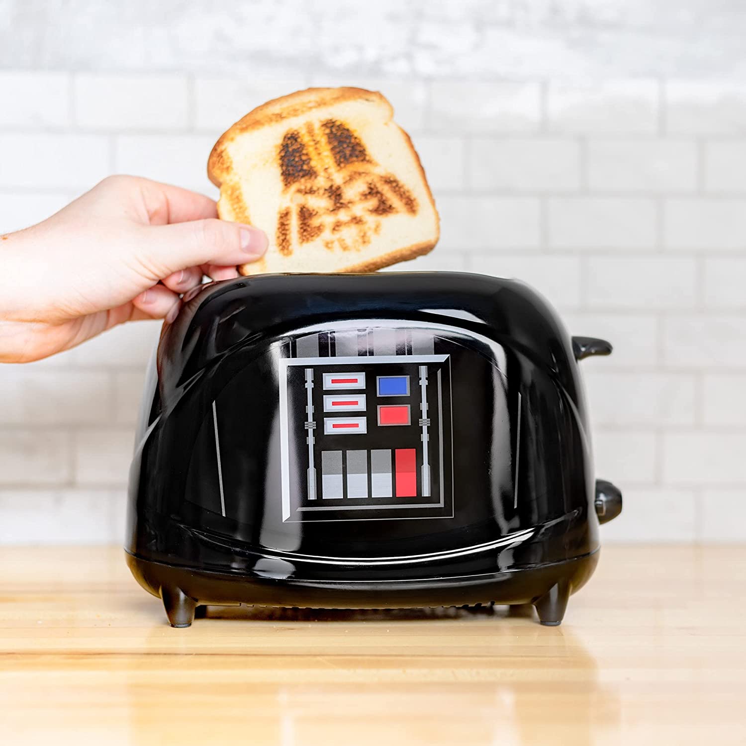 Amazon Darth Vader Toaster - KibrisPDR