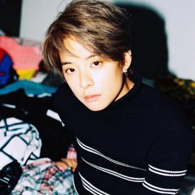 Detail Amber Liu Rambut Panjang Nomer 8