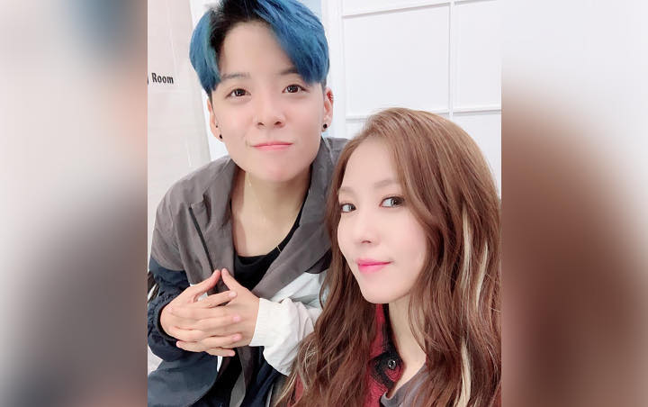 Detail Amber Liu Rambut Panjang Nomer 35