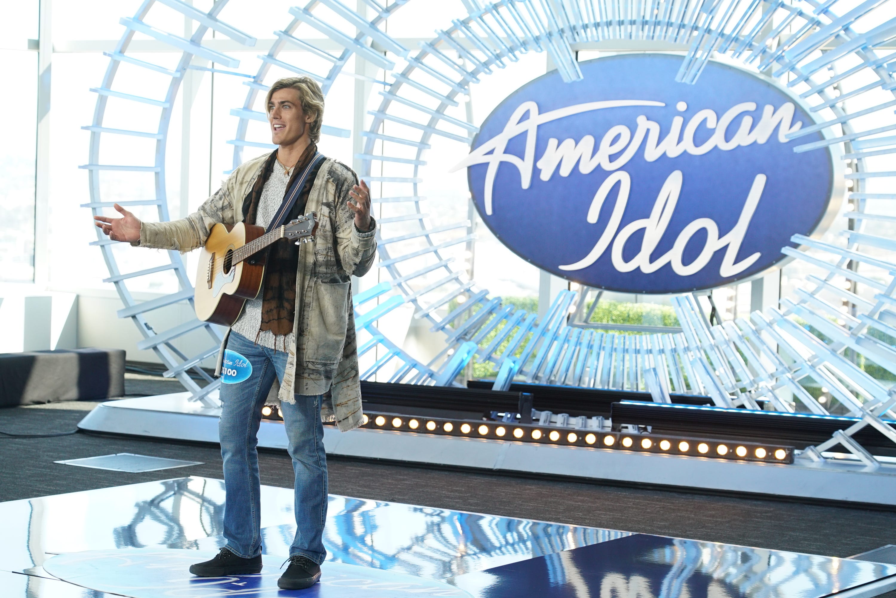 Detail American Idol Font Nomer 48