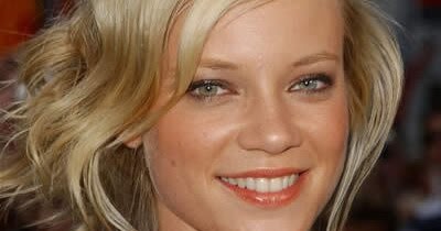 Detail Amy Smart Hot Nomer 43