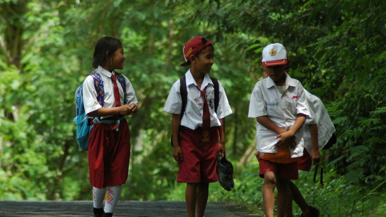 Detail Anak Anak Sekolah Nomer 14