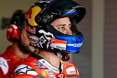 Detail Andrea Dovizioso Helmet 2018 Nomer 33