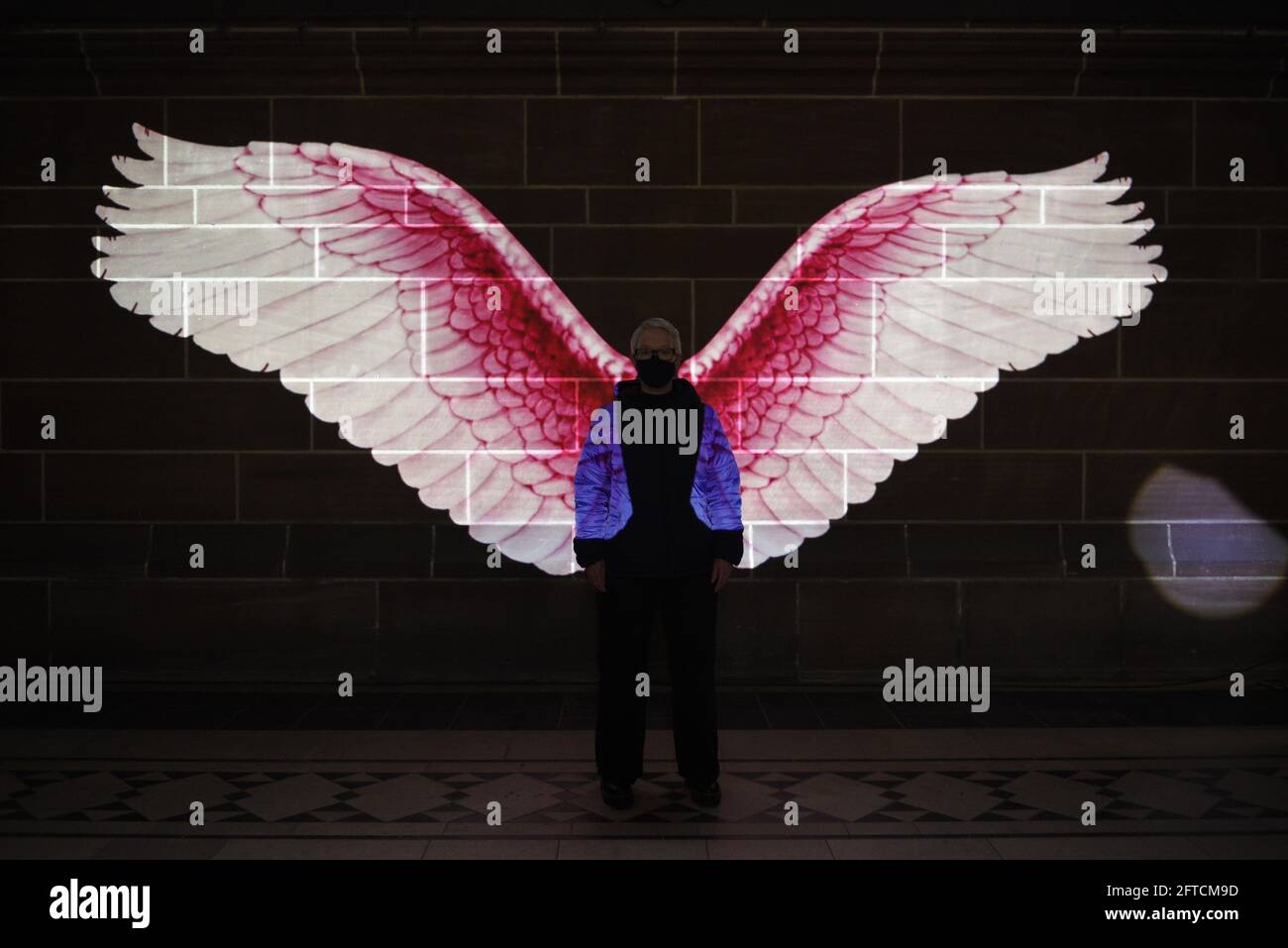 Detail Angel With Moving Wings Nomer 50