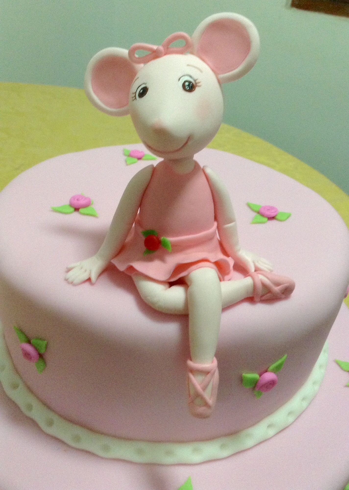 Detail Angelina Ballerina Birthday Cake Nomer 12