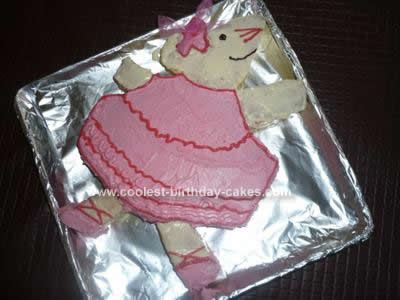 Detail Angelina Ballerina Birthday Cakes Nomer 31