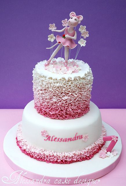 Detail Angelina Ballerina Birthday Cakes Nomer 9