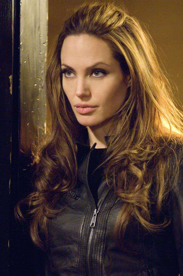 Detail Angelina Jolie Wallpaper Nomer 36