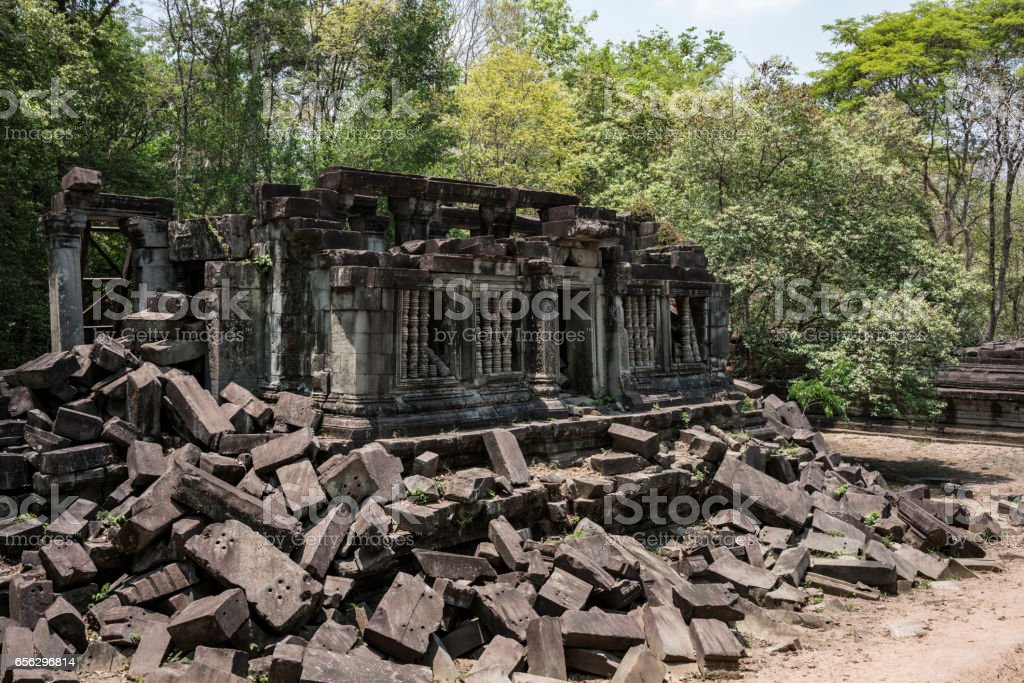Detail Angkor Wat Beng Mealea Nomer 45