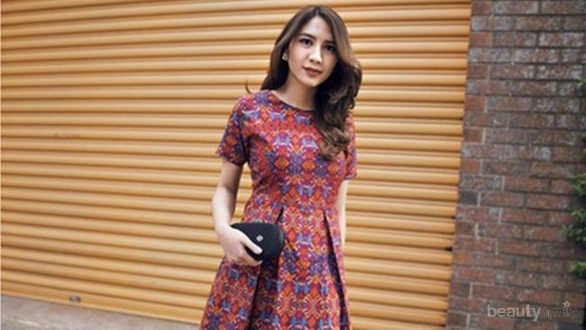 Detail Contoh Model Baju Batik Wanita Nomer 19