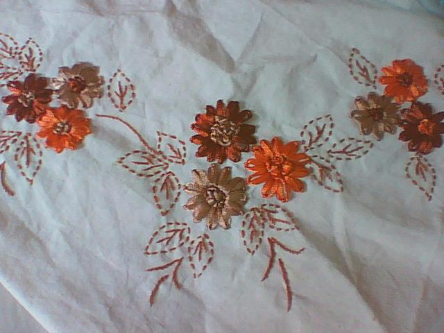 Detail Contoh Motif Sulam Taplak Meja Nomer 33