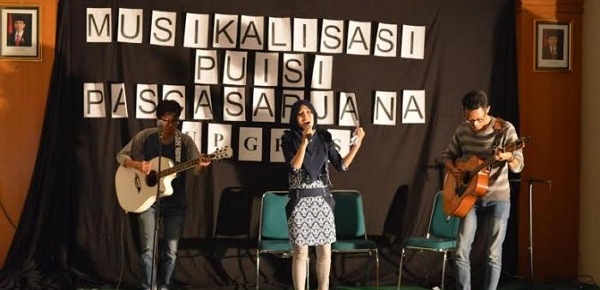 Detail Contoh Musikalisasi Puisi Nomer 5