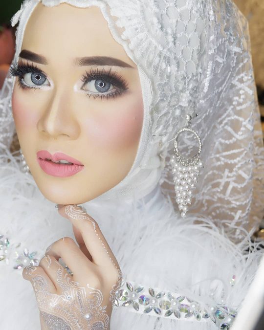 Detail Contoh Papan Nama Rias Pengantin Nomer 46