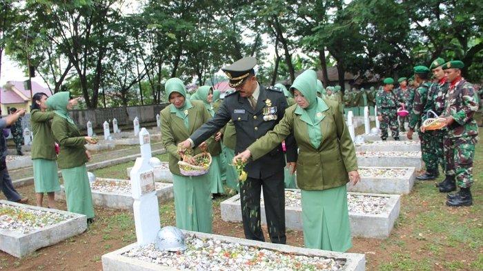 Detail Gambar Kata Kata Tni Nomer 46