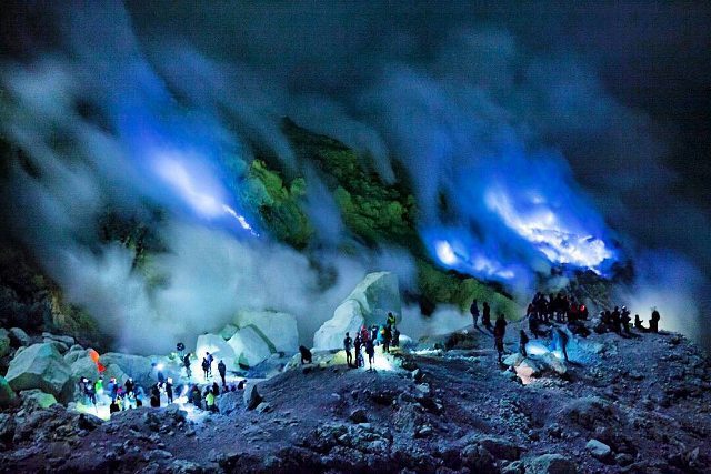 Detail Gambar Kawah Ijen Nomer 31