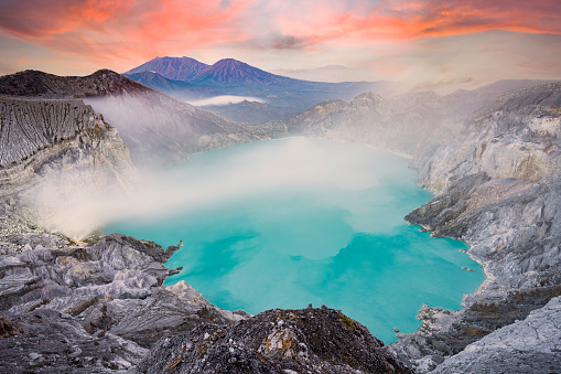 Detail Gambar Kawah Ijen Nomer 5