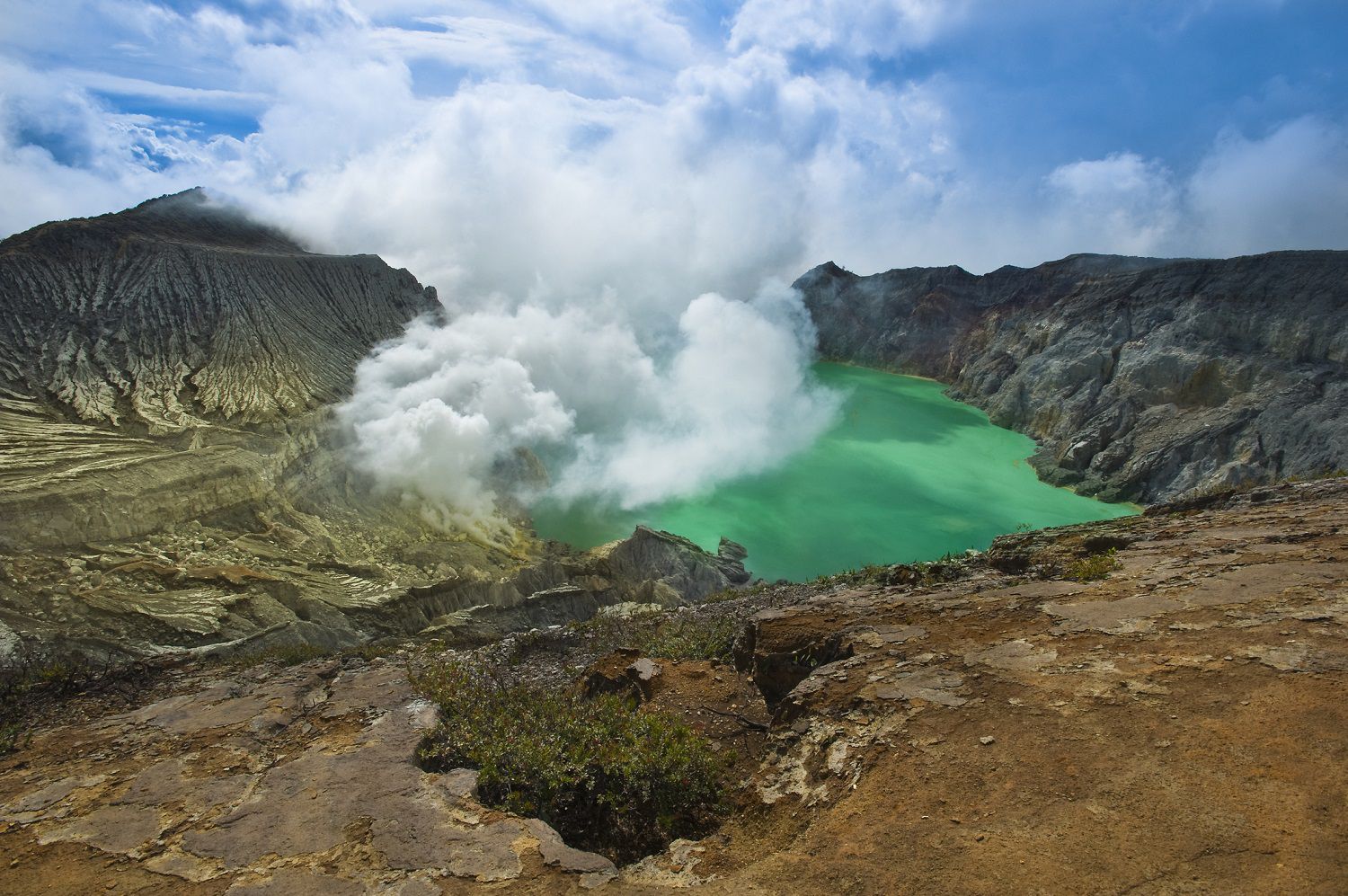 Detail Gambar Kawah Ijen Nomer 42