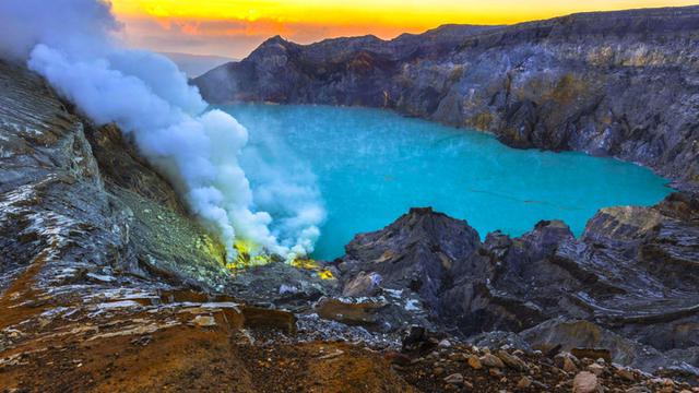 Detail Gambar Kawah Ijen Nomer 6