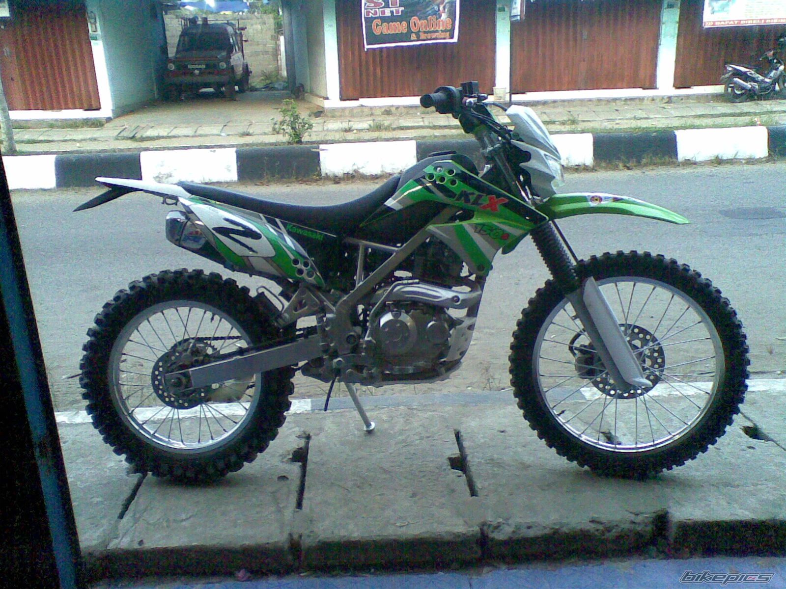 Detail Gambar Kawasaki Klx 150 S Nomer 27