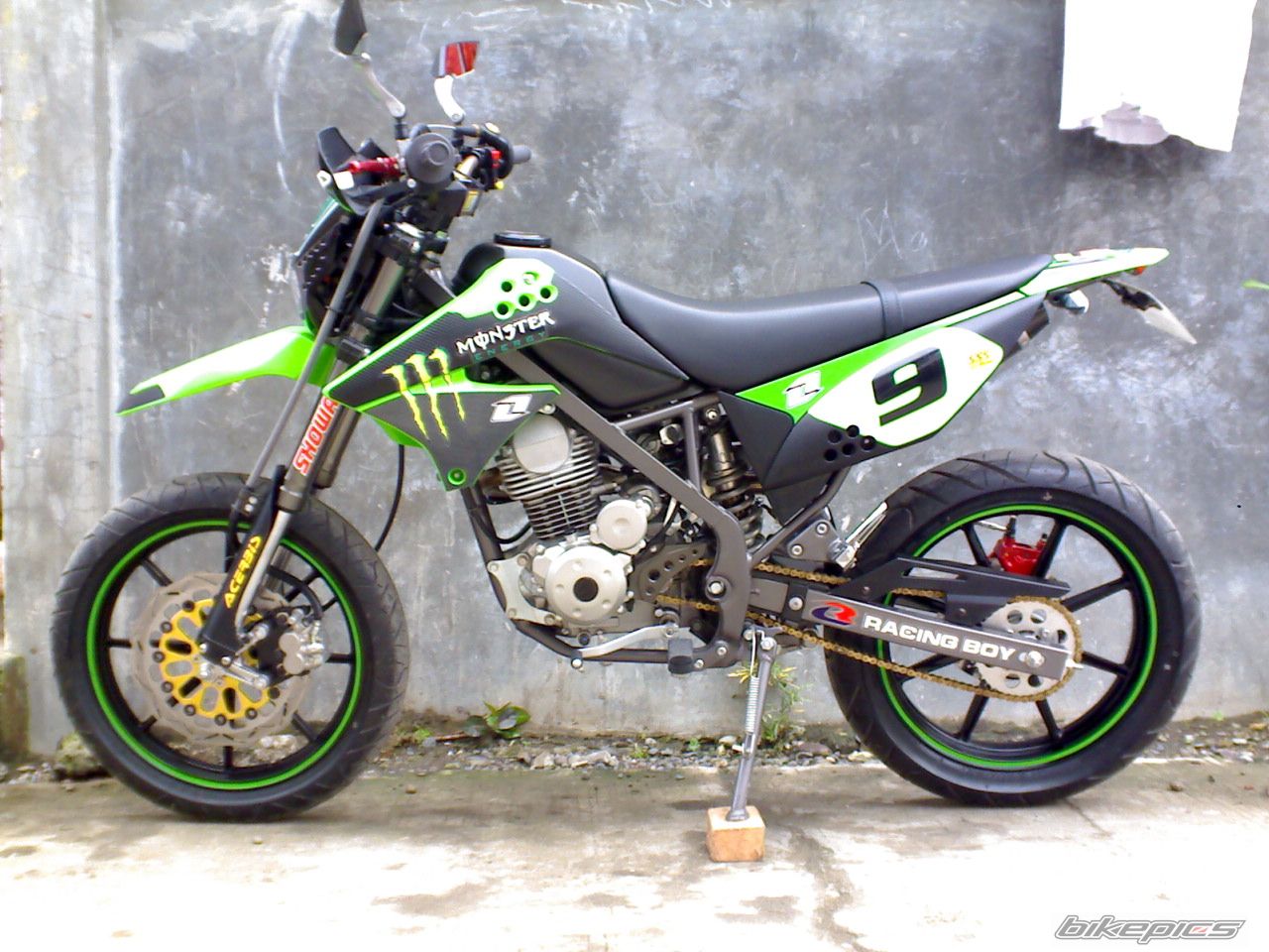 Detail Gambar Kawasaki Klx 150 S Nomer 28