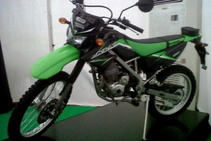 Detail Gambar Kawasaki Klx 150 S Nomer 30