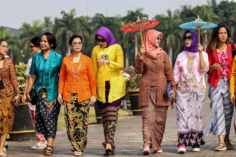 Detail Gambar Kebaya Anak Sd Sehari Hari Nomer 31