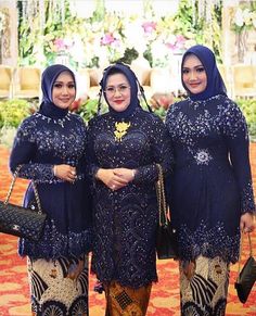 Detail Gambar Kebaya Modern Untuk Orang Tua Nomer 17