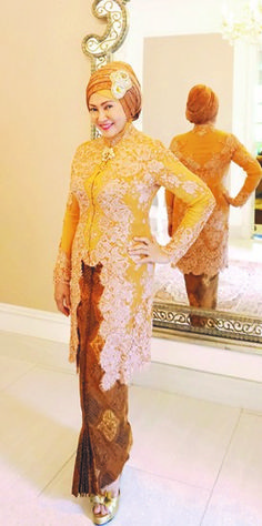 Detail Gambar Kebaya Modern Untuk Orang Tua Nomer 18