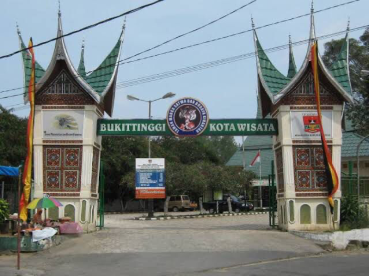 Detail Gambar Kebun Binatang Bukittinggi Nomer 7