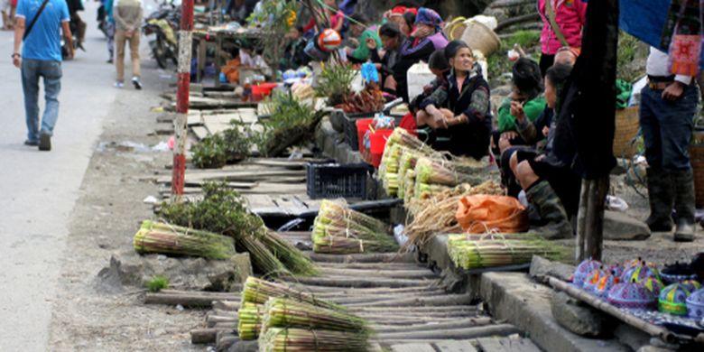 Gambar Kebutuhan Masyarakat Desa Yang Diperoleh Di Perkotaan - KibrisPDR