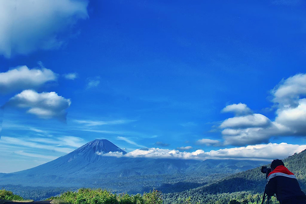 Detail Gambar Kegiatan Di Daerah Pegunungan Kwalitas Hd Nomer 27