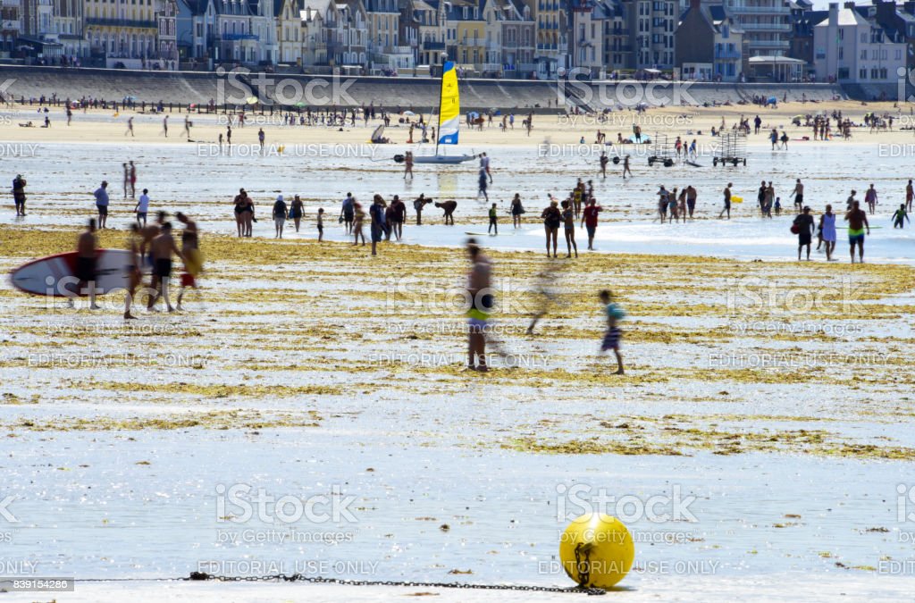 Download Gambar Kegiatan Di Pantai Nomer 20