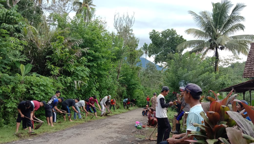 Detail Gambar Kegiatan Kerja Bakti Nomer 6