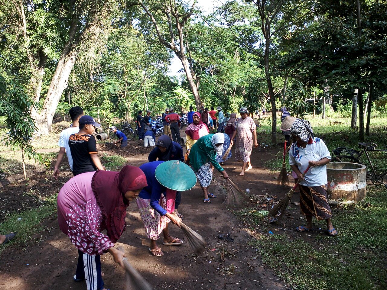 Detail Gambar Kegiatan Kerja Bakti Nomer 12