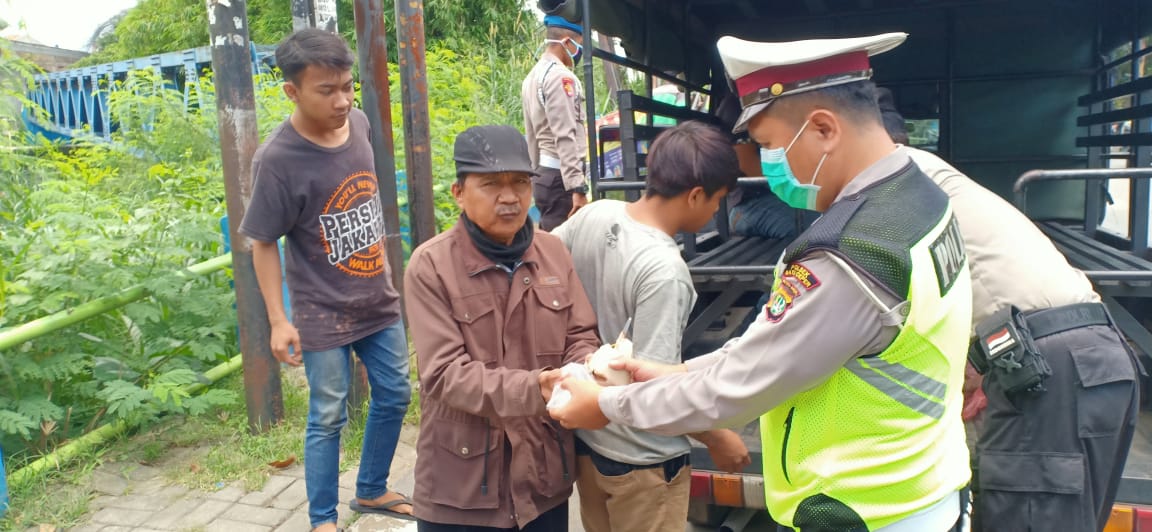 Detail Gambar Kegiatan Polisi Nomer 15