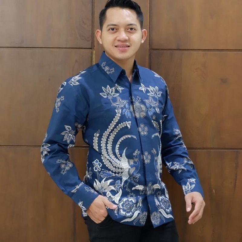 Detail Gambar Kemeja Batik Pria Nomer 2