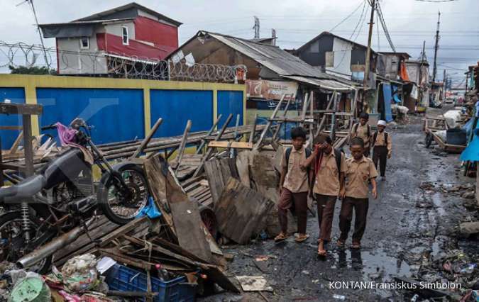 Detail Gambar Kemiskinan Di Indonesia Nomer 11