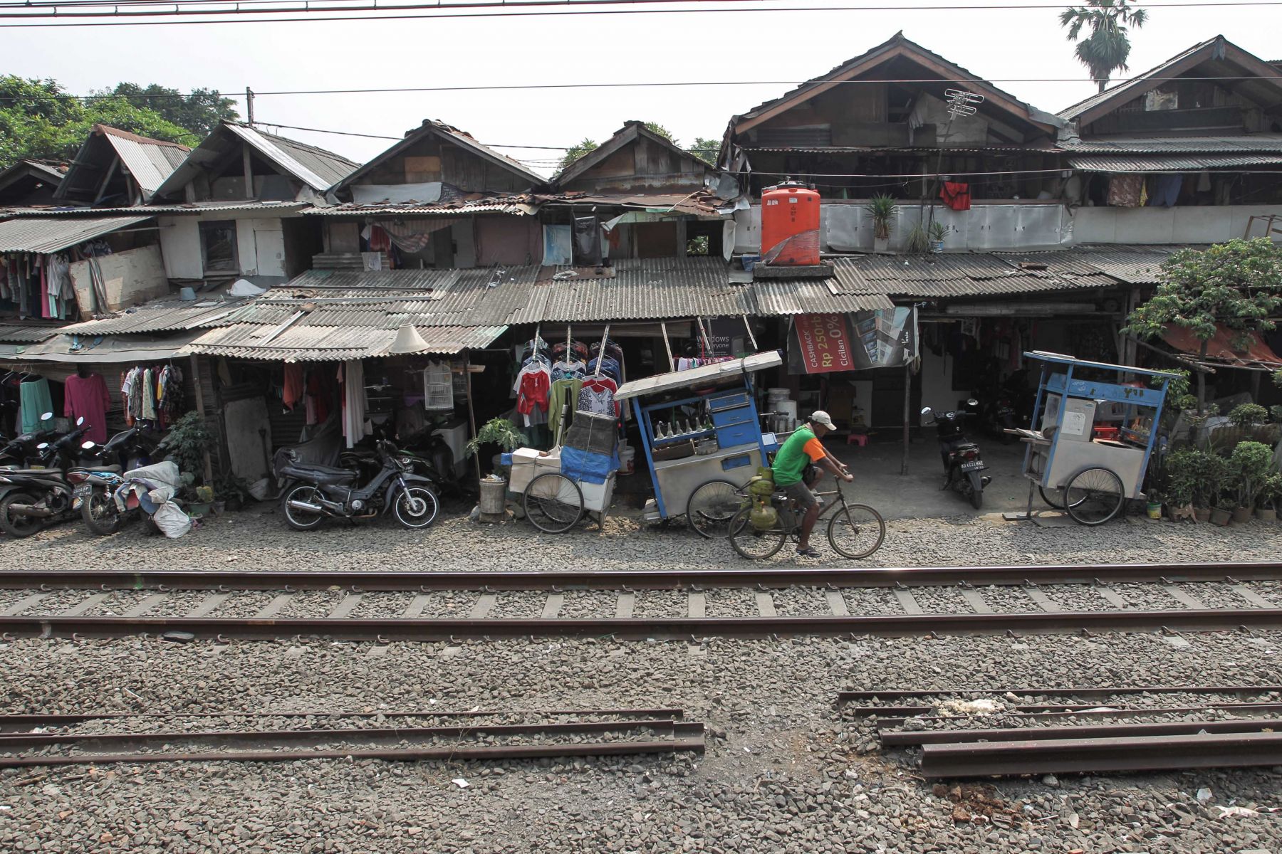 Detail Gambar Kemiskinan Di Indonesia Nomer 6