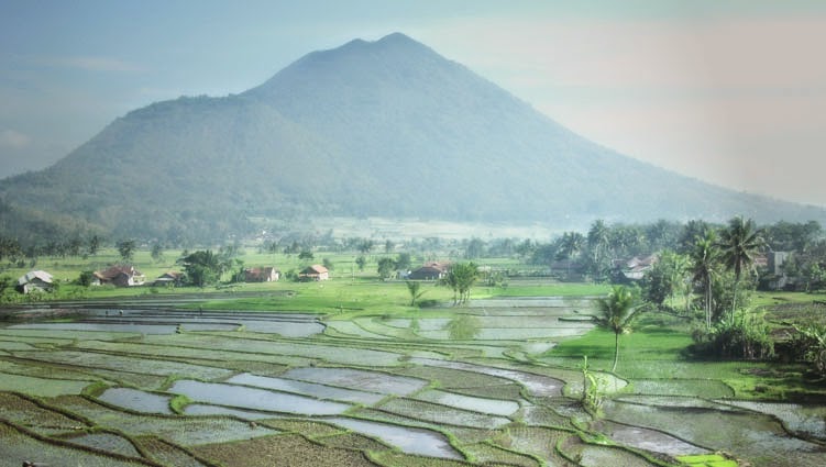 Gambar Kenampakan Alam Daratan - KibrisPDR