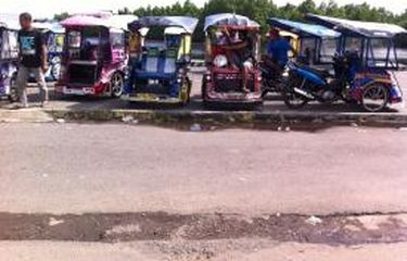 Detail Gambar Kendaraan Becak Motor Kartun Nomer 25