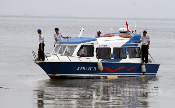 Detail Gambar Kendaraan Darat Gambar Kendaraan Laut Nomer 24