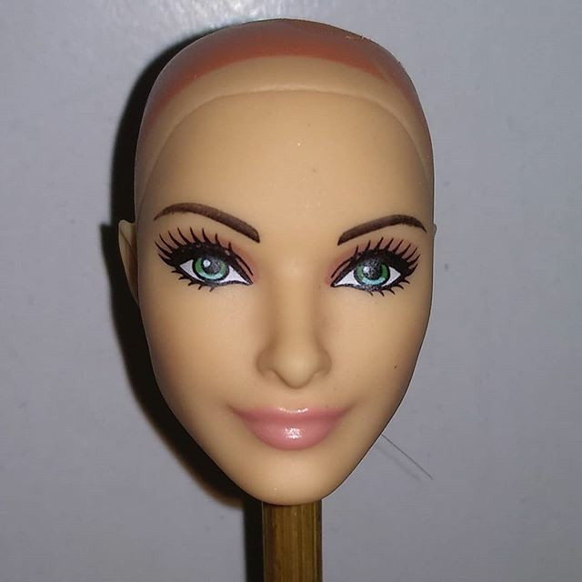 Detail Gambar Kepala Barbie Nomer 3
